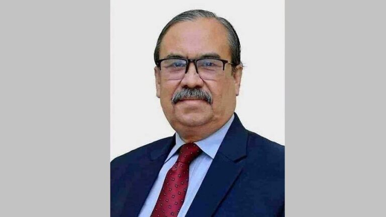 প্রধান বিচারপতিকে পদত্যাগের আল্টিমেটাম