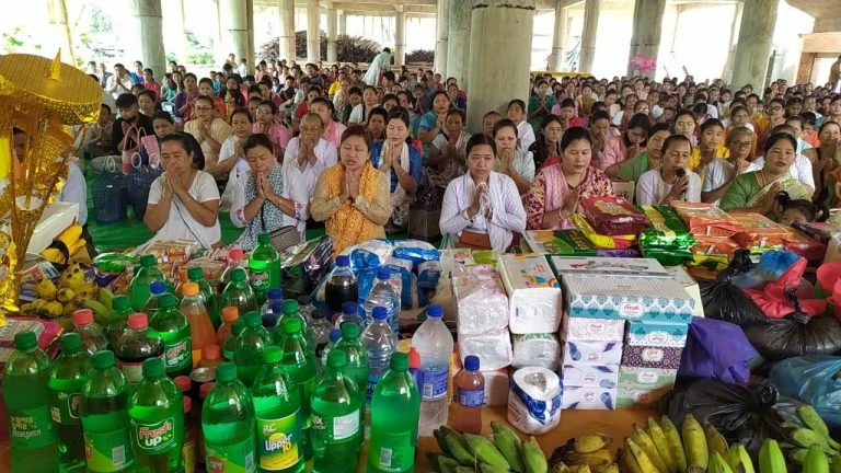 খাগড়াছড়িতে বৌদ্ধ সম্প্রদায়ের অন্যতম ধর্মীয় উৎসব শুভ প্রবারণা পূর্ণিমা পালিত