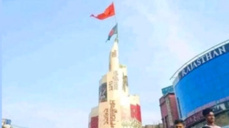 জাতীয় পতাকার ওপর গেরুয়া পতাকা উত্তোলনের অভিযোগে দুই যুবক গ্রেপ্তার