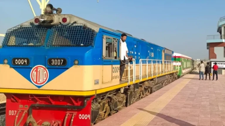 দুর্গাপূজা উপলক্ষে ঢাকা – কক্সবাজার রুটে বিশেষ ট্রেন সার্ভিস চালু