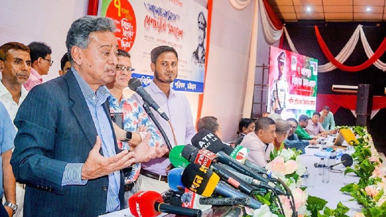 যত তাড়াতাড়ি সম্ভব নির্বাচিত সরকার দরকার : আমীর খসরু