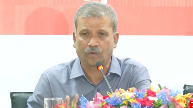 এ দেশের চারদিকে কোনো বন্ধুরাষ্ট্র নেই: আসিফ নজরুল