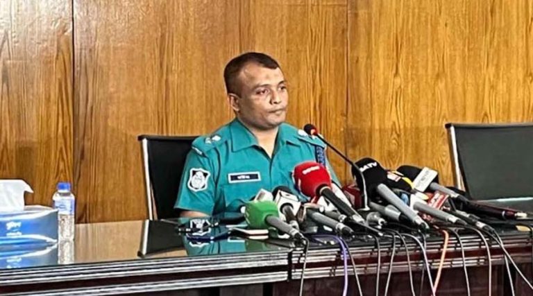 চট্টগ্রামের হাজারী গলির ঘটনায় ৫৮২ জনকে আসামি করে মামলা