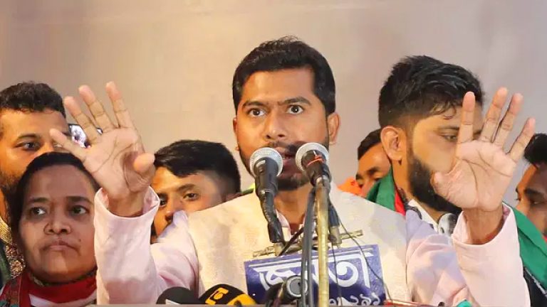 অন্তর্বর্তী সরকারকে আরও দু-এক বছর দেখতে চান নুরুল হক