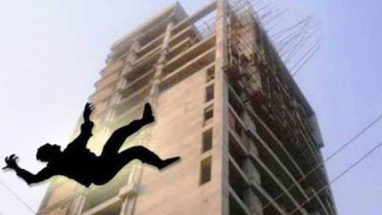 আগ্রাবাদে নির্মাণাধীন ভবনের ৪ তলা থেকে পড়ে শ্রমিকের মৃত্যু