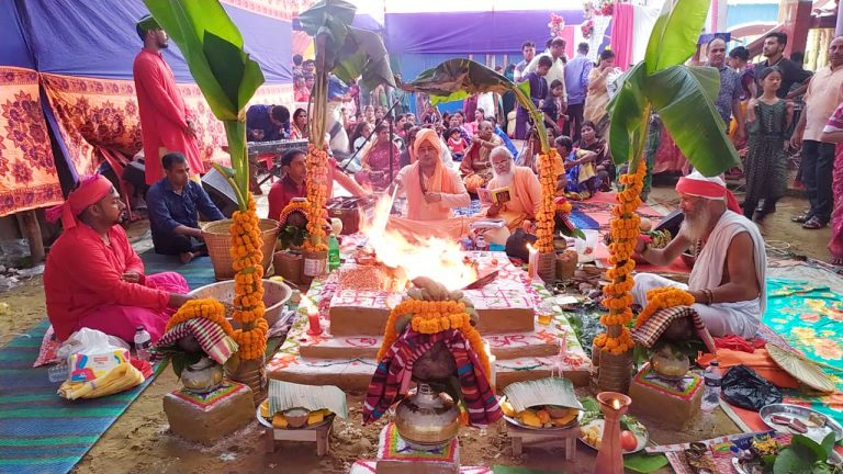 খাগড়াছড়ির ভুবনেশ্বরী মন্দিরে কালীপূজা