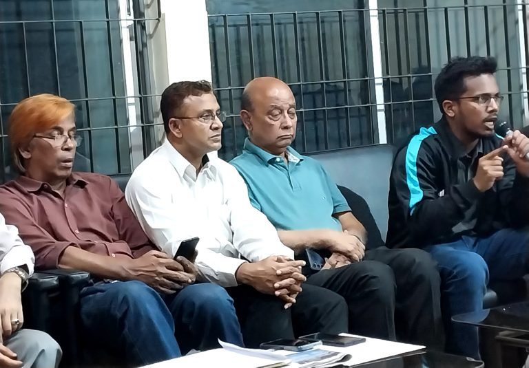ফ্যাসিবাদের দোসরদের চট্টগ্রাম প্রেসক্লাব থেকে বহিষ্কারের দাবি ‘বৈষম্যবিরোধী ছাত্র আন্দোলনের’
