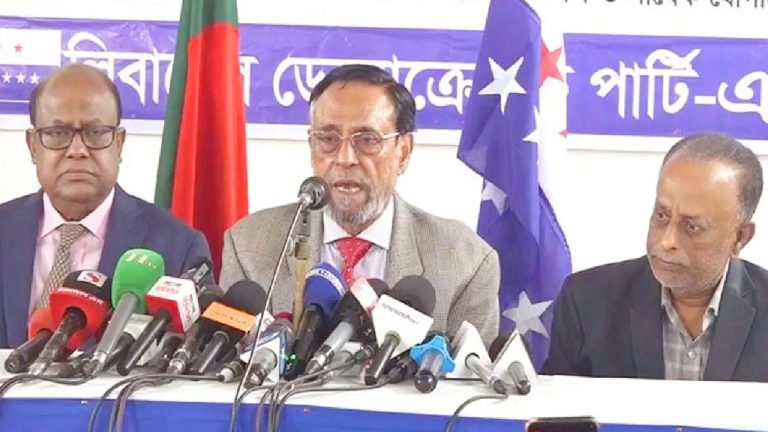 বেশি গুতাগুতি করলে কাউকে ছাড় দেব না : ভারত প্রসঙ্গে অলি