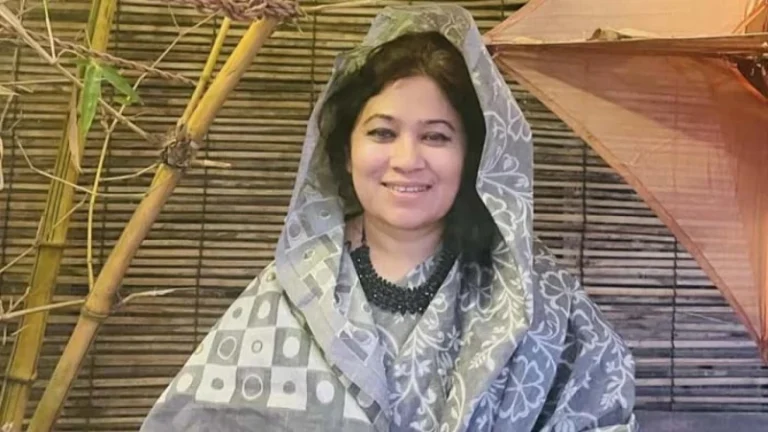 পানির ট্যাংকে লুকিয়েও রেহাই পেলেন না আ. লীগের ভাইরাল নেত্রী কাবেরী