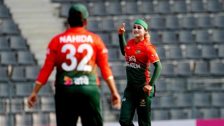 সিরিজের শেষ টি-টোয়েন্টি ম্যাচের স্কোয়াড ঘোষণা করল জাহানারার বাংলাদেশ