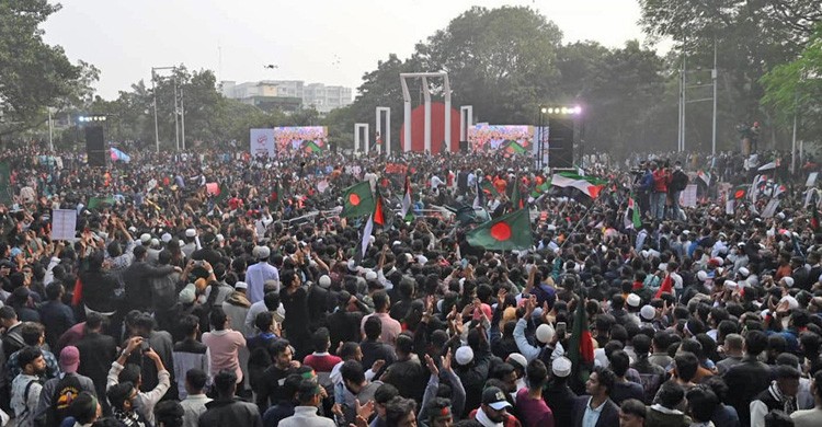 হত্যার বিচার না হলে রাস্তায় নামার হুঁশিয়ারি শহীদ পরিবারের