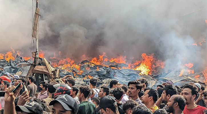 দেশে গড়ে ৭৩টি অগ্নিকাণ্ড, বিগত বছরে মোট ২৬ হাজার ৬৫৯টি