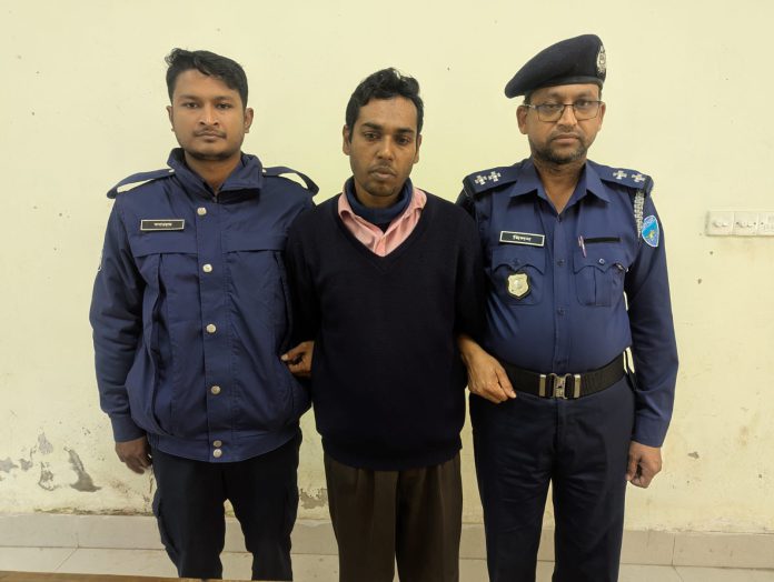 মানিকছড়িতে বাবাকে পিটিয়ে হত্যা, ছেলে খোকন মজুমদার গ্রেফতার
