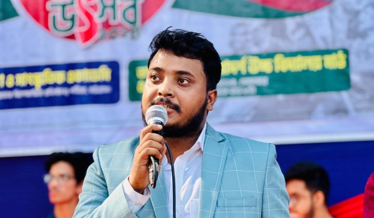 চট্টগ্রামে সমন্বয়কের বিরুদ্ধে ‘মিথ্যা অভিযোগ’, আইনি ব্যবস্থা নেওয়ার হুঁশিয়ারি