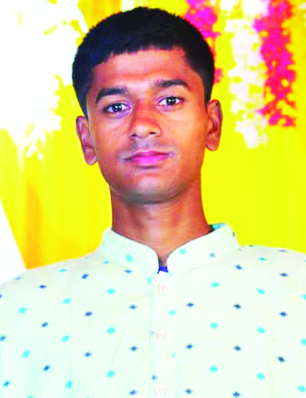 হাটহাজারীতে পিকআপের ধাক্কায় যুবকের মৃত্যু