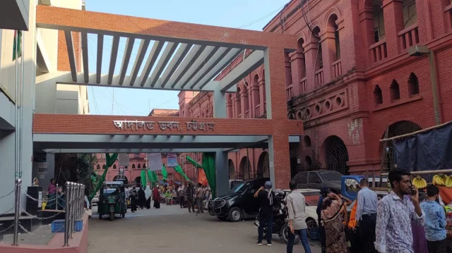 চট্টগ্রাম আদালতে ১ হাজার ৯১১ মামলার নথি নিখোঁজ