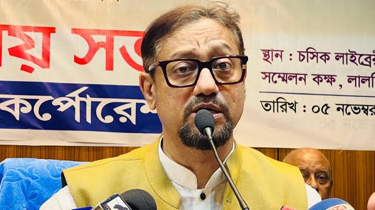 জলাবদ্ধতা সমাধানে প্রধান উপদেষ্টার শরণাপন্ন হলেন চসিক মেয়র