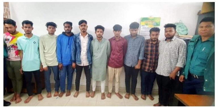 এলাকায় মিছিলের প্রস্তুতিকালে নিষিদ্ধঘোষিত সংগঠন ছাত্রলীগের ১০ নেতাকর্মী আটক