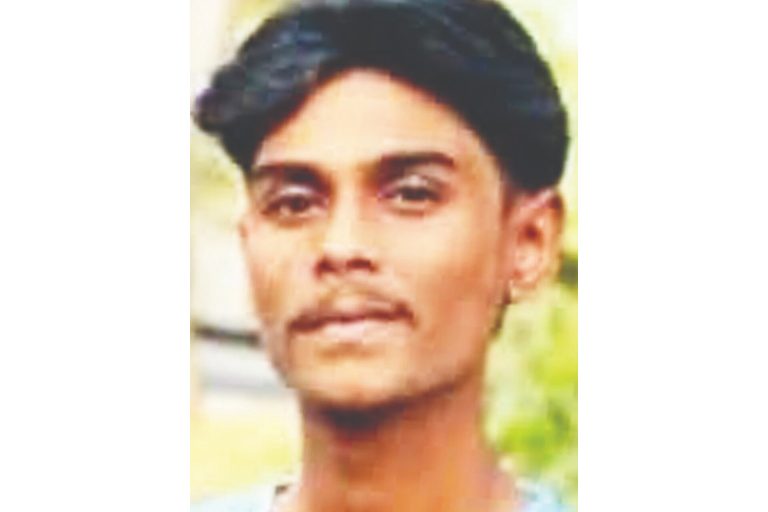 লোহাগাড়ায় ছুরিকাঘাতে স্কুলছাত্র নিহত, আহত আরও একজন