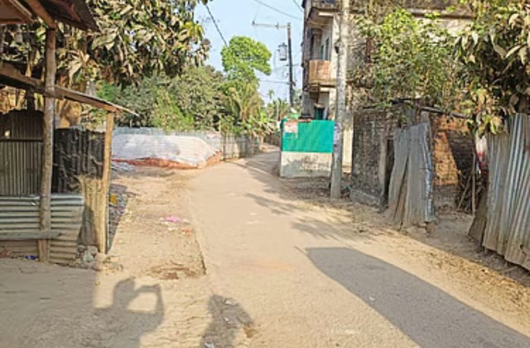 সাতকানিয়ায় গণপিটুনির পর এলাকার পরিস্থিতি এখন থমথমে
