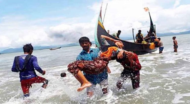 টেকনাফে নৌকাডুবি: ৪ মরদেহ উদ্ধার, বিজিবি সদস্যসহ এখনও নিখোঁজ অনেকে