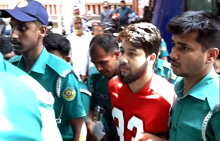‘সন্ত্রাসী’ ছোট সাজ্জাদ তিন দিনের রিমান্ডে