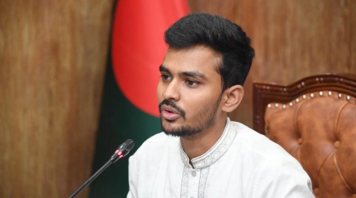 ছাত্রদের দলে যোগ দেওয়ার কোনো বাধ্যবাধকতা নেই: আসিফ মাহমুদ