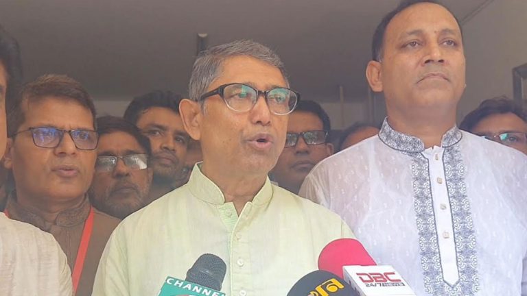 সরকারের কর্মকাণ্ড নিয়ে আমাদের মাঝে ধোঁয়াশার সৃষ্টি হয়েছে