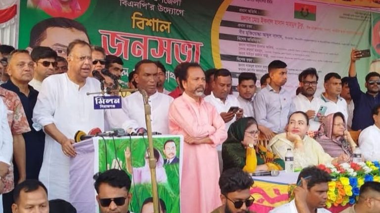 আ.লীগ আগামী ৪০ বছরেও রাজনীতিতে ফিরতে পারবে না : টুকু