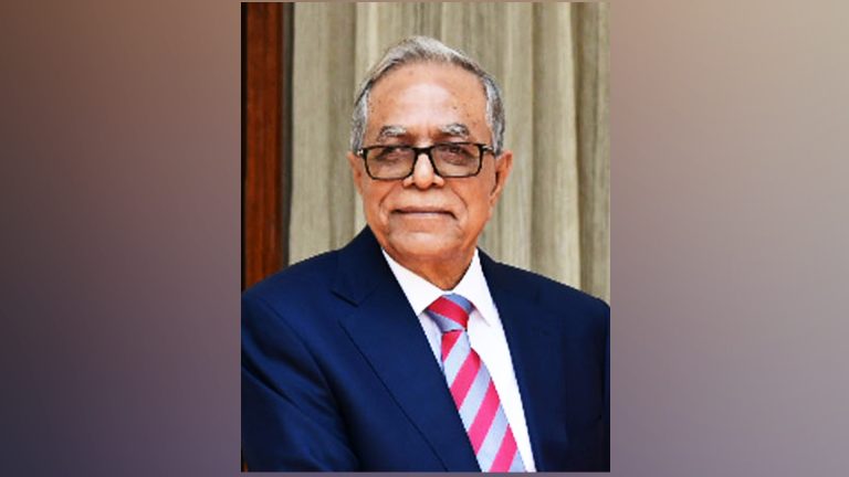 দেশ ছাড়লেন সাবেক রাষ্ট্রপতি আবদুল হামিদ