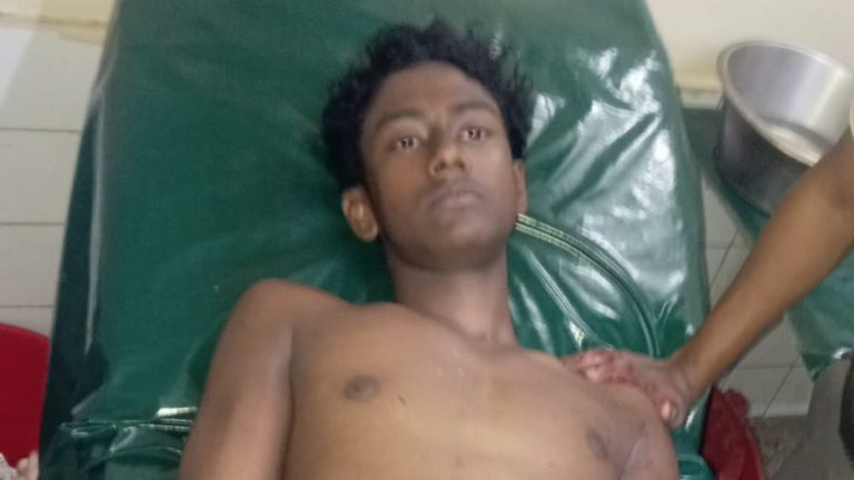 পটিয়ায় কিশোর গ্যাংয়ের ছুরিকাঘাতে কলেজছাত্র আহত