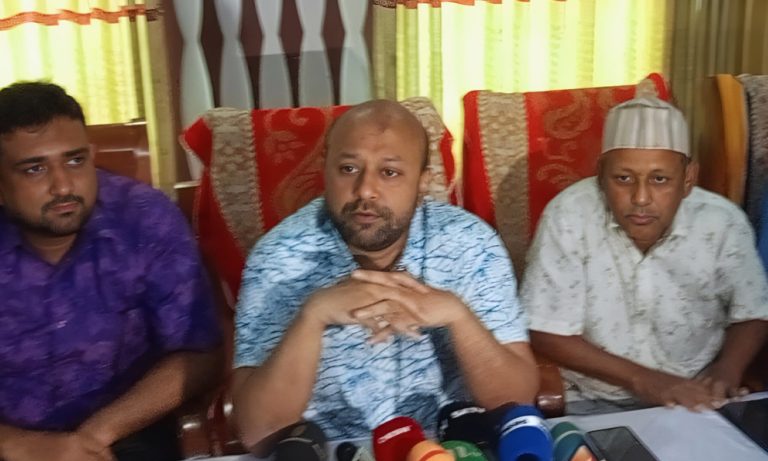 দেশ বিক্রির ষড়যন্ত্র চলছে: ব্যারিস্টার ফুয়াদ