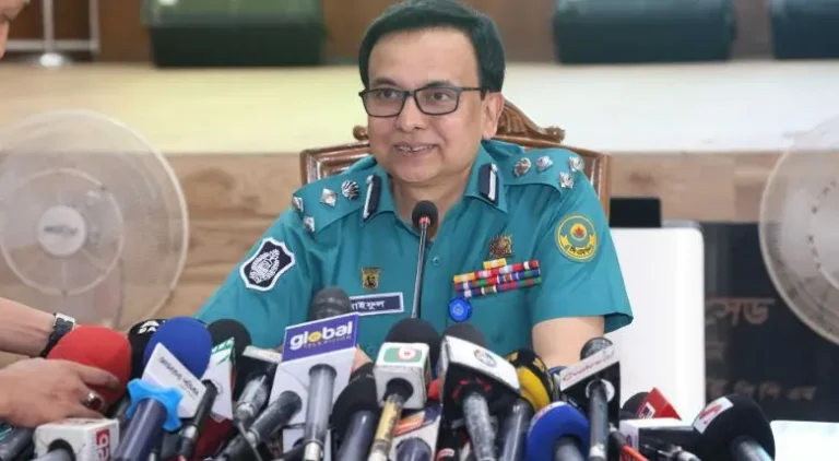 সিএমপি’র সাবেক কমিশনার মো. সাইফুল ইসলাম সাময়িক বরখাস্ত