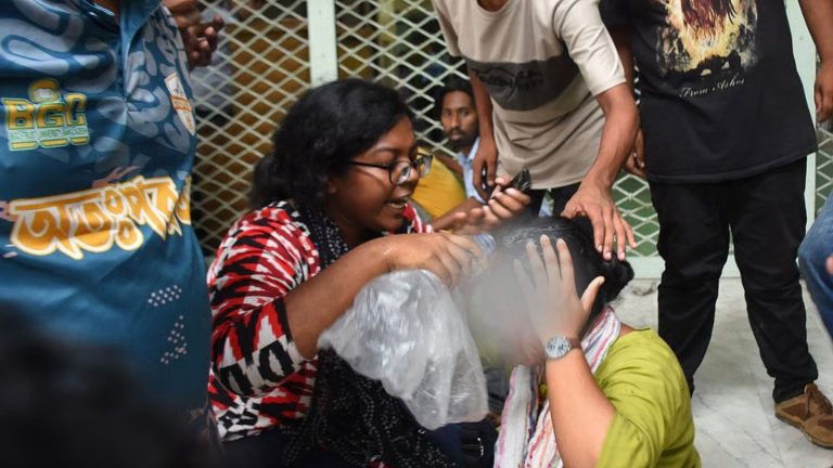 জামায়াত নেতার মুক্তির প্রতিবাদে  চট্টগ্রামে কর্মসূচি, দুই গ্রুপের সংঘর্ষ