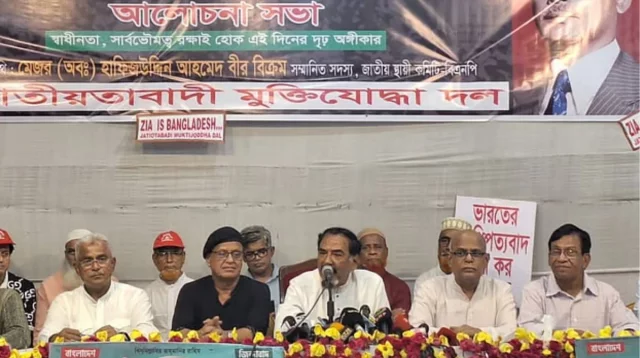 উপদেষ্টা পরিষদে ছাত্রদের রাখা বিরাট ভুল হয়েছে: মেজর (অব.) হাফিজ
