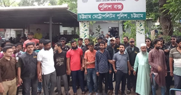 চমেক হাসপাতালে র‌্যাবের বিশেষ অভিযান, ২১ জন দালাল গ্রেপ্তার