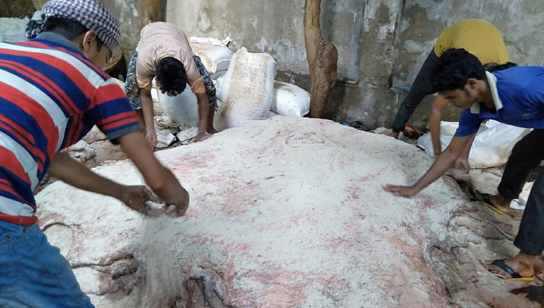 সাড়ে চার লাখ কোরবানি চামড়া কেনার লক্ষ্য চট্টগ্রামের আড়তদারদের