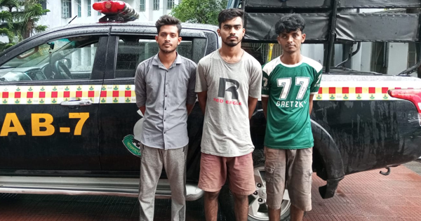 পাহাড়তলীতে চাঁদাবাজি ও অপহরণ মামলায় গ্রেপ্তার  ৩
