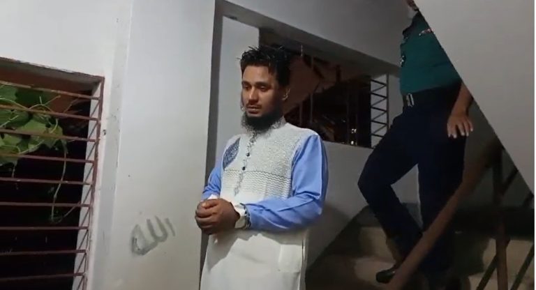 চট্টগ্রামে মাদ্রাসা ছাত্রকে বলাৎকার করল শিক্ষক