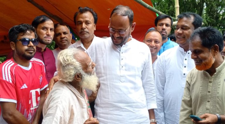 ‘বিএনপি নির্বাচিত হলে প্রতিটি ঘরে ফ্যামিলি কার্ড দেওয়া হবে’