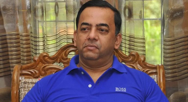 এবার নিলামে উঠছে  বেনজীরের বাসার জিনিসপত্র