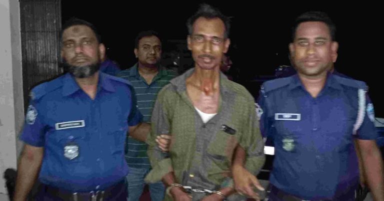 খাবারের লোভ দেখিয়ে শিশুকে যৌন নিপীড়ন,  চা দোকানি গ্রেপ্তার
