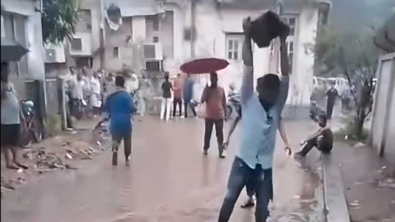 যুবদলের ২ নেতাকে আজীবন বহিষ্কার, আইনি ব্যবস্থা নিতে আহ্বান