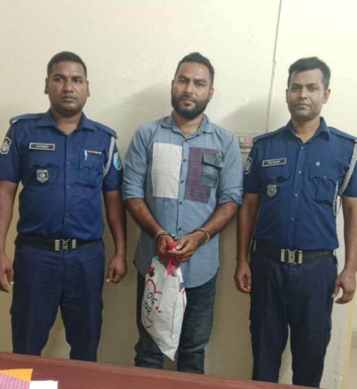 কেরানীগঞ্জে সাংবাদিক গ্রেপ্তার