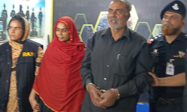 নিজ বাড়ির উঠানেই পিতার ছুরিকাঘাতে নিহত একমাত্র পুত্র