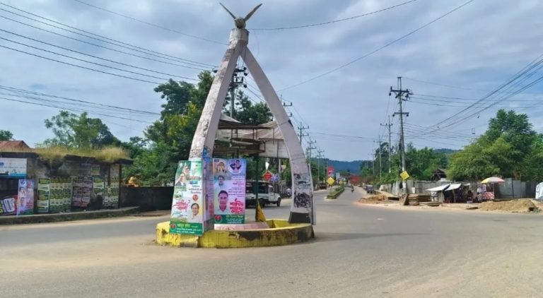 চারদিন পর স্থগিত হল খাগড়াছড়ির অবরোধ