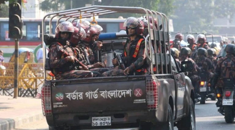 চট্টগ্রাম বিশ্ববিদ্যালয়ে দুই প্লাটুন বিজিবি মোতায়েন
