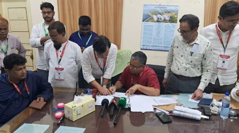 সোহরাওয়ার্দী হলে ভিপি জিএসে এগিয়ে শিবির