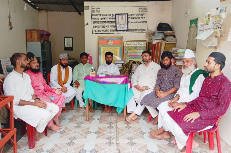 হজরত আমানত খান (রহ:) দরগাহ শরিফে পালিত হলো পবিত্র ফাতেহা-ই-ইয়াজদহম