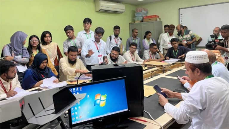 চাকসু নির্বাচন: অতীশ দীপঙ্কর হলেও এগিয়ে ছাত্রদল